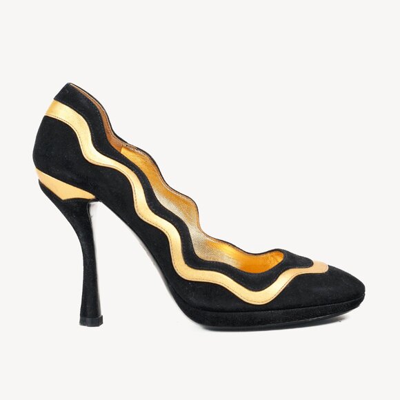 Prada SS/08 Black & Gold Suede Wavy-Stripe Scalloped Heels - Picture 1 of 9